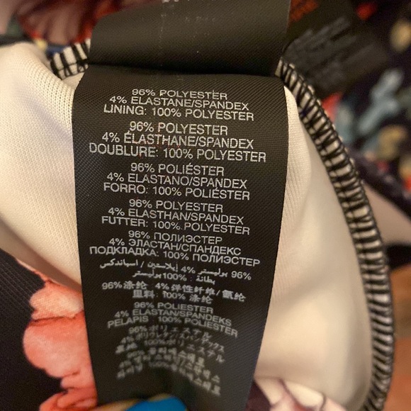 NWT Gorgeous Lipsy London Floral Dress Size 12 - Picture 11 of 12